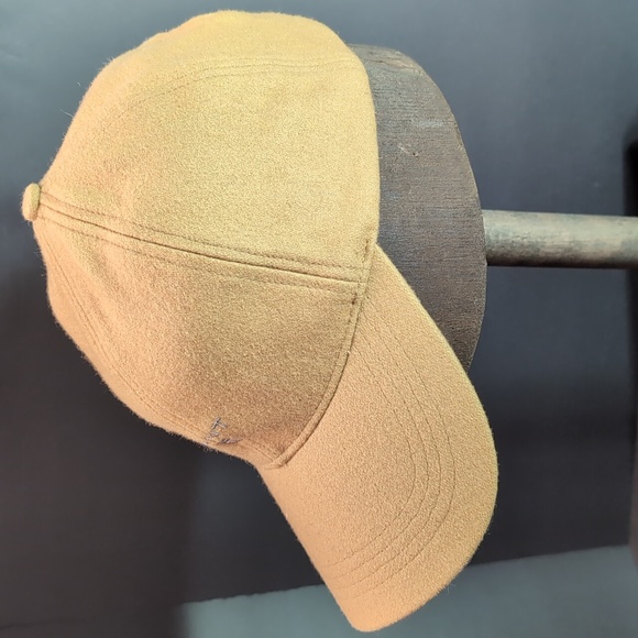 Gant Men's  Wool,,Yellow Baseball Cap. - Picture 2 of 8